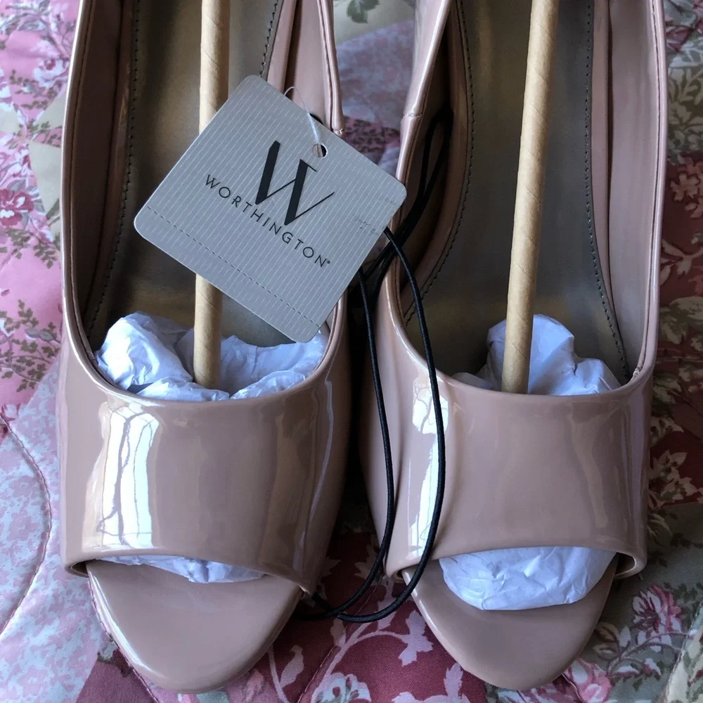 NWT Nude PeepToe Pumps - Picture 3 of 7